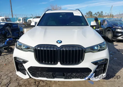 2021 BMW X7 M50I z USA, uszkodzony, nr VIN 5UXCX6C04M9F16694